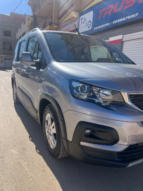 Peugeot Refter 2020 Allure