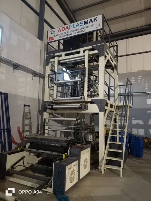 machine fabrication sachet poubelle , les gant