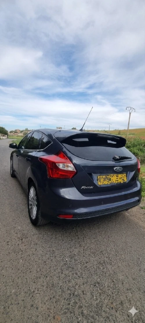 Ford Focus 5 portes 2012 Titanium
