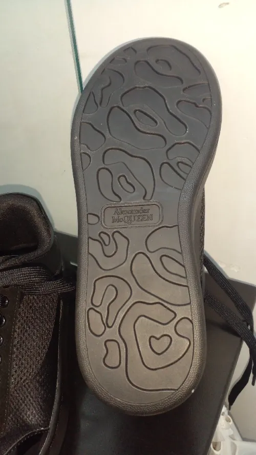 Mcqueen good qualité 38 / 39
