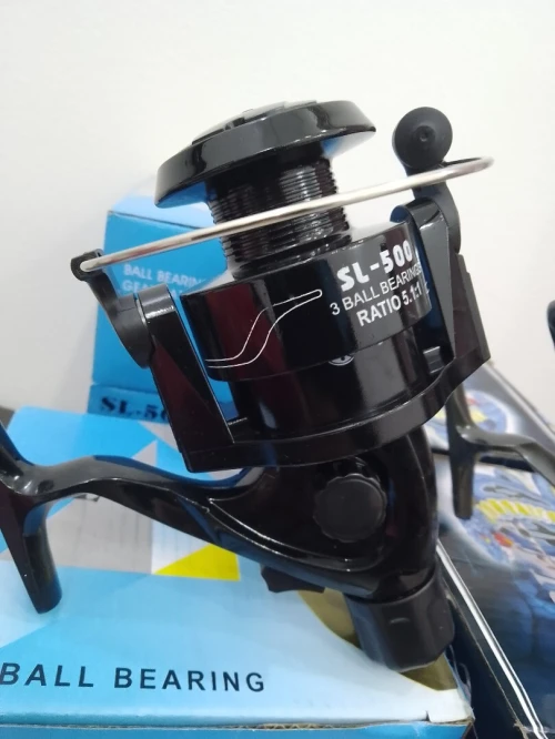 Canne à pêche pleine 3 mettre avec moulinet taille 5000