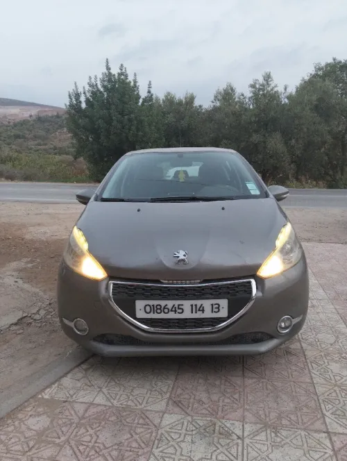 Peugeot 208 2014 Allure