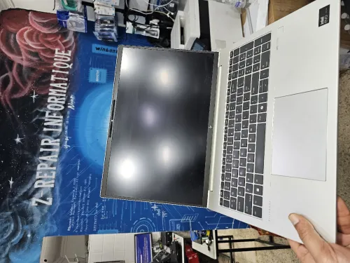 HP ELITEBOOK 860 G11