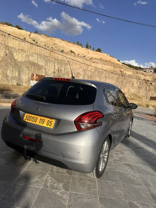Peugeot 208 2019 Allure Facelift