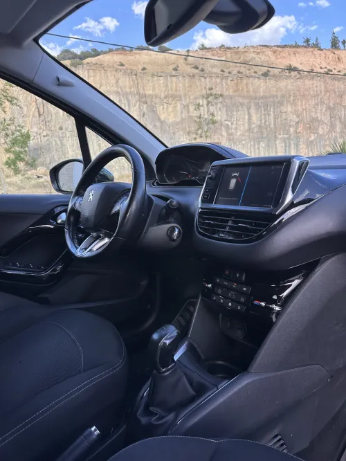 Peugeot 208 2019 Allure Facelift