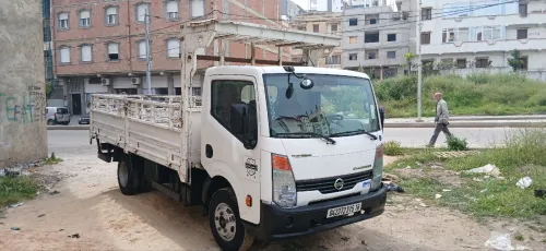 Nissan Cab star nt 400 2015