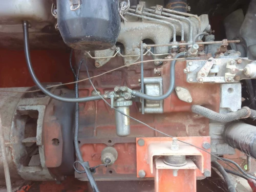 02 Groupes electrogaines + couvoir 24000