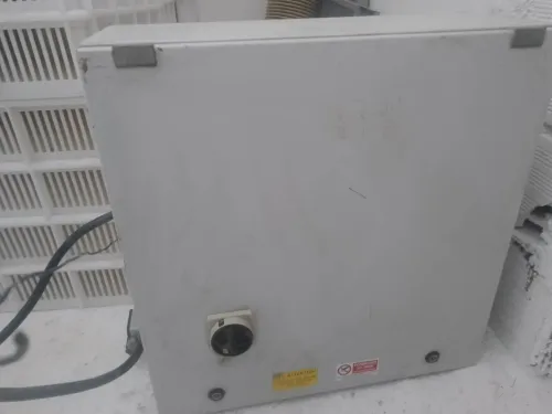 02 Groupes electrogaines + couvoir 24000