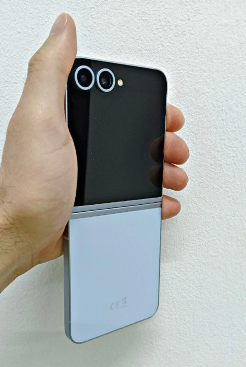 Samsung Galaxy Z Flip 6
