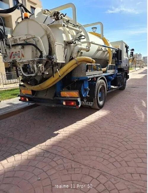 Camion  Vidange & pompage  Fosses septiques, bacs à graisses, puits perdus.