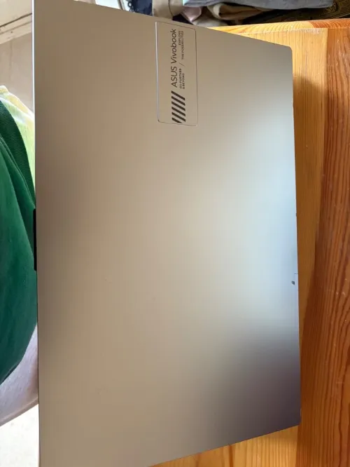 Asus vivobook OLED