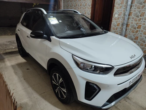 Kia KX1 2025 Black roof