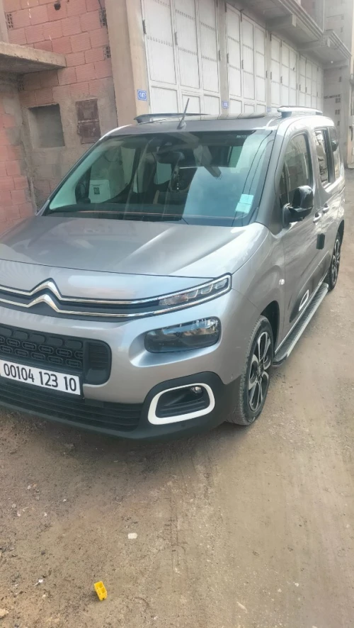 Citroen Berlingo 2023 Voiture familiale