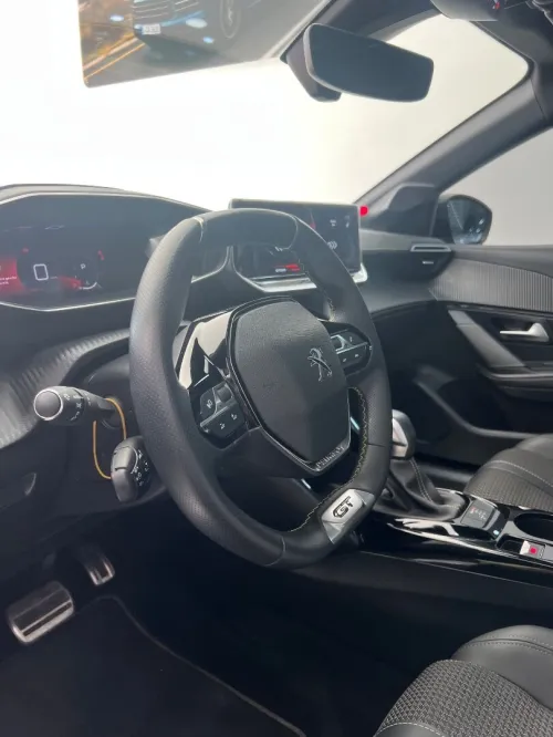Peugeot 208 2024 GT