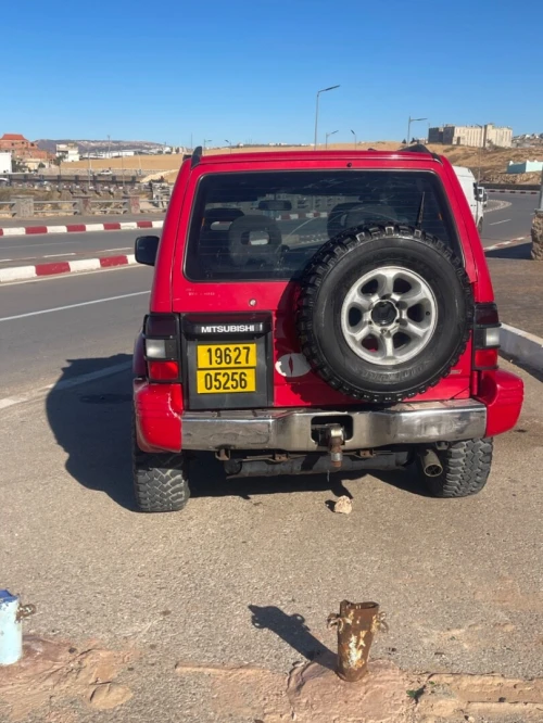 Mitsubishi Pajero Court 1996 