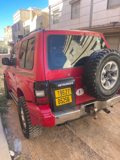 Mitsubishi Pajero Court 1996 