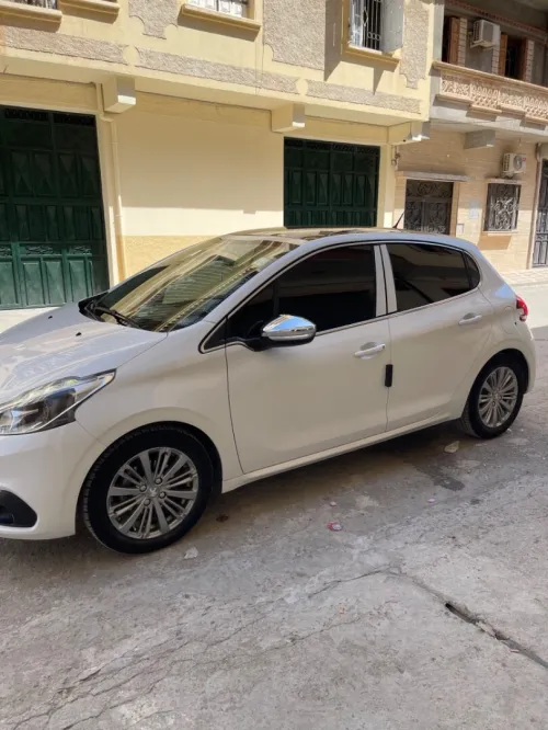 Peugeot 208 2019 Allure Facelift