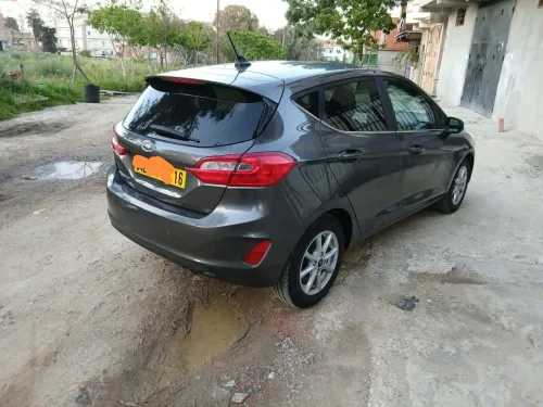Ford Fiesta 2021 