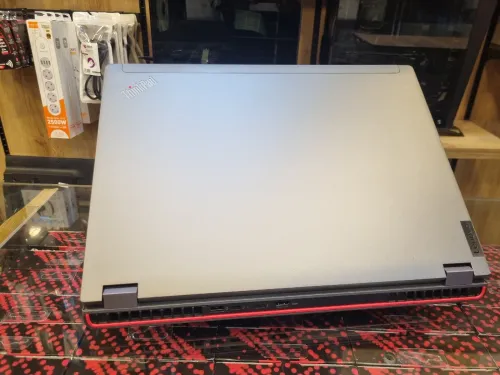 LENOVO STATION P16 GEN2