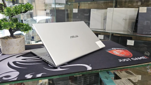 Asus vivobook 15