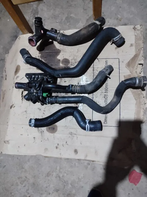 Moteur 1.6 hdi un seul arbrakam Continental 308 2011