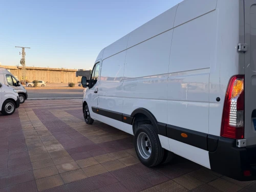 Renault Master 2025