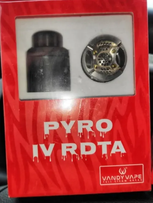 Cigarette électronique vaporesso Gen max, rdta Pyro V4