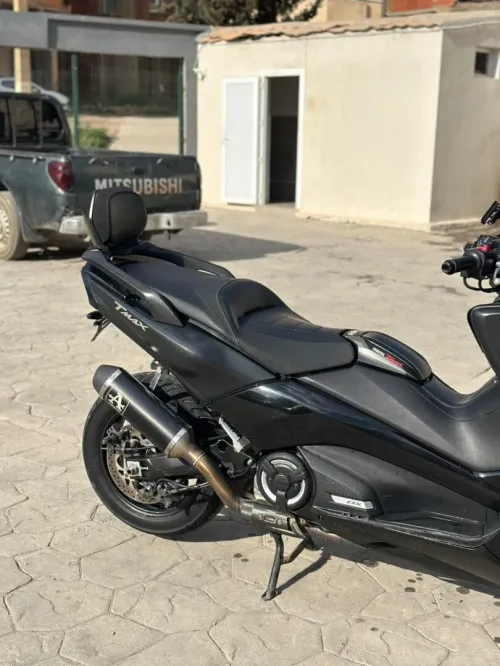 YAMAHA Tmax Dx 2018