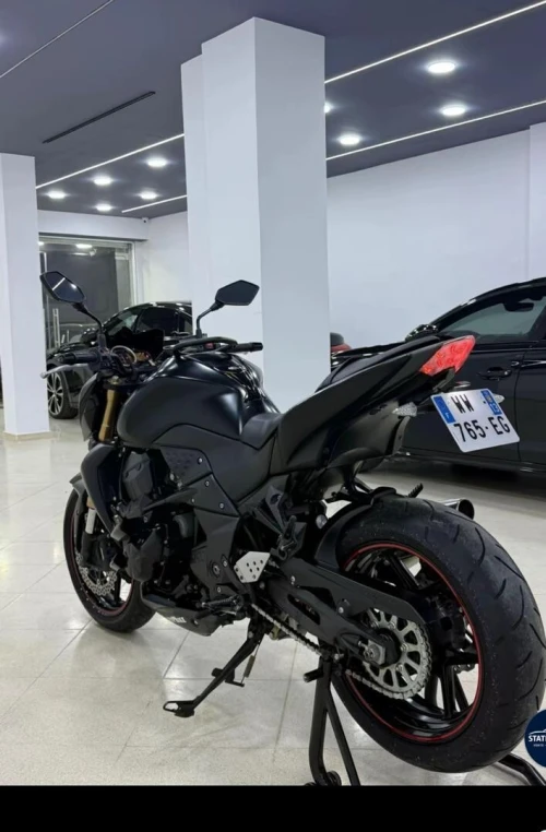 Kawasaki Z750-R black Edition 2013