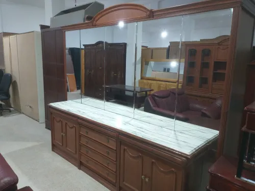 Bahut importation espagnole 