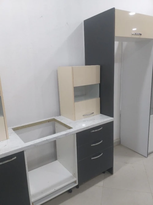 Cuisine moderne neuve non utilisé Caisson mdf face high gloss