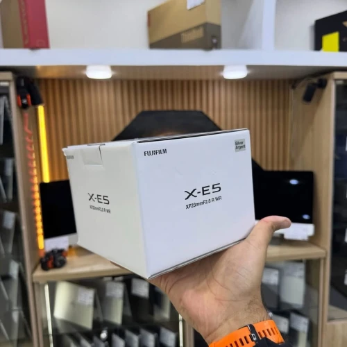 Fujifilm X-E5 avec 23mm f/2.8 WR neuf jamais utilisé