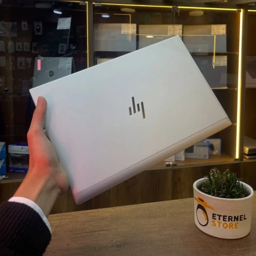 HP ELITEBOOK 830 G8 I5 11EME 16GB/256GB IRIS XE
