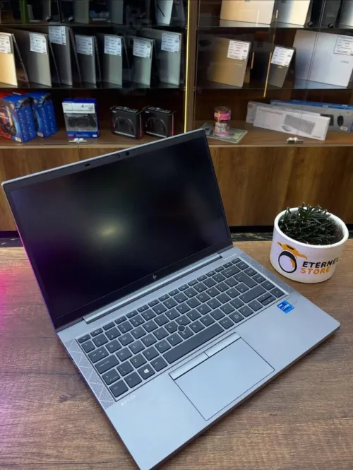 HP ZBOOK FIREFLY 14 G8