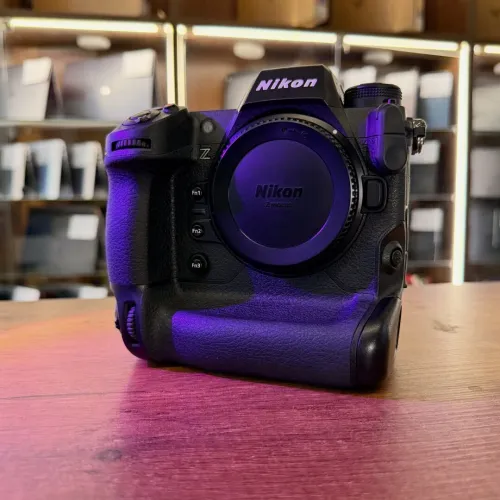 Nikon z9 nu en excellent état avec batterie et chargeur