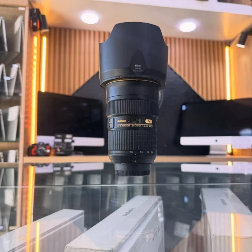 Nikon 24-70mm f/2.8 en bon état