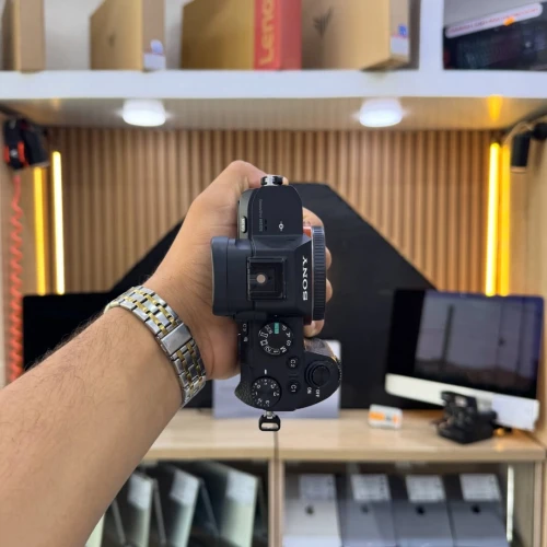 Sony A7 MARK II boitier nu en excellent état avec batterie et chargeur