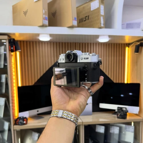 Fujifilm Xt-50 avec 15-4m F3.5-5.6 Neuf sous emballage Jamais utilisé