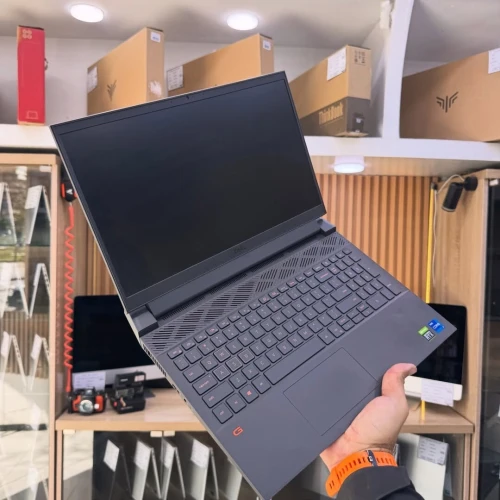 DELL G15 I7 11800H 16GB/512GB