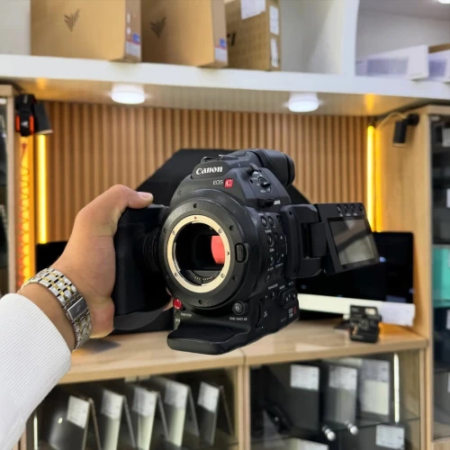Canon C100 Mark II boitier nu en excellent état avec batterie
