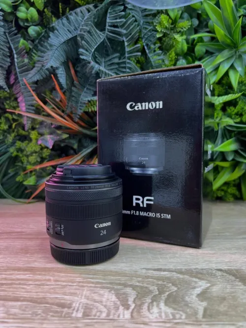 Lens canon RF 24mm f/1,8 macro 