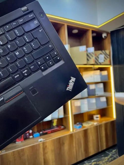 Lenovo thinkpad t470S i5-6200U 8/256 14 pouces HD