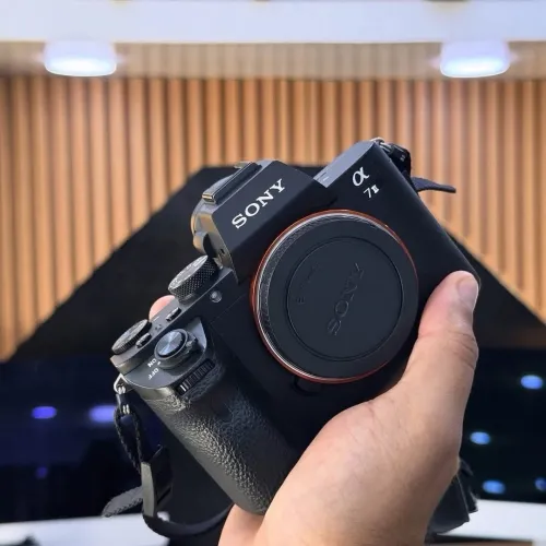 Sony A7 II boitier nu en excellent état batterie et chargeur