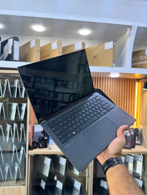 ASUS ZENBOOK DUO