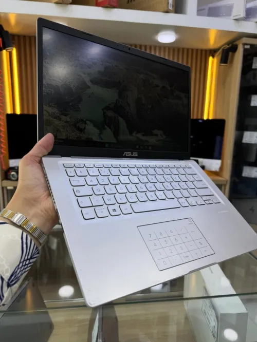 ASUS VIVOBOOK I3-1005G1 8GB/256GB