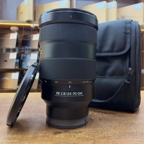 Sony 24-70 2.8 GM en excellent etat comme neuf avec sacouche