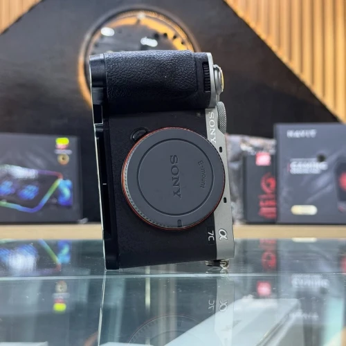 Sony A7C MARK II boitier nu en excellent état batterie et chargeur