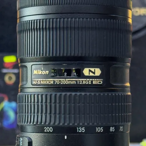 Nikon 70-200mm f/2.8 GII