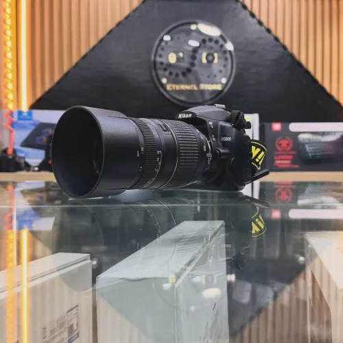 Nikon D5000 avec tamron 70-300mm en excellent état