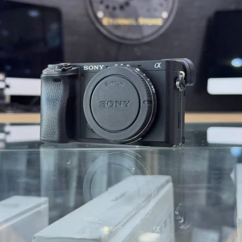 Sony A6400 boitier nu en excellent état batterie et chargeur